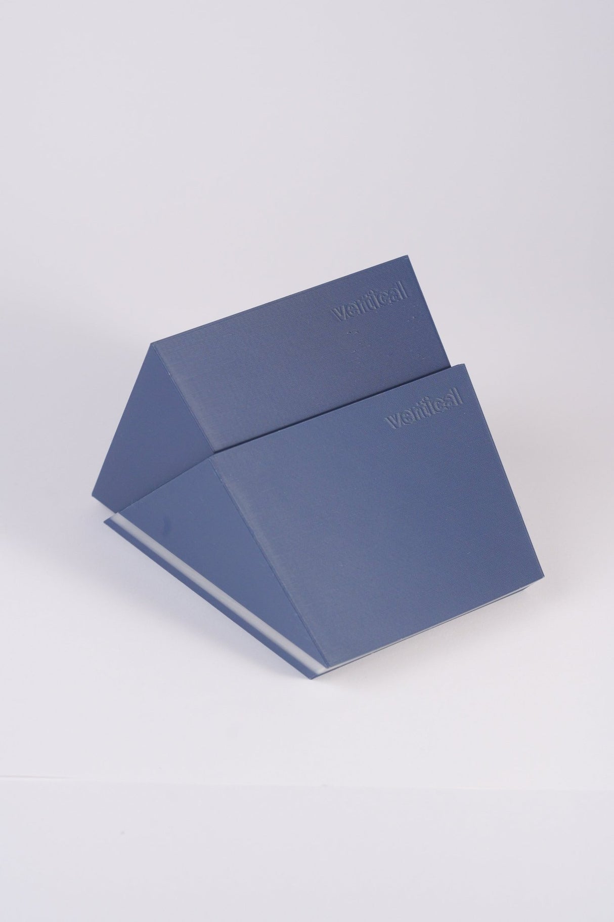 vertical dot - vertical